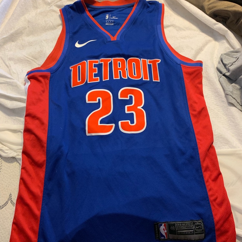 Blake Griffin Pistons Jersey